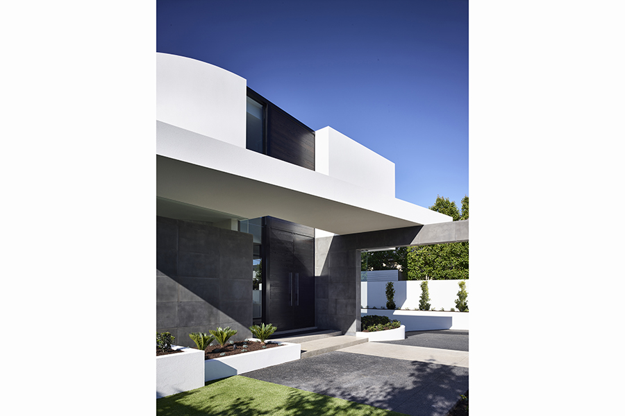 Bolton Avenue, Hampton